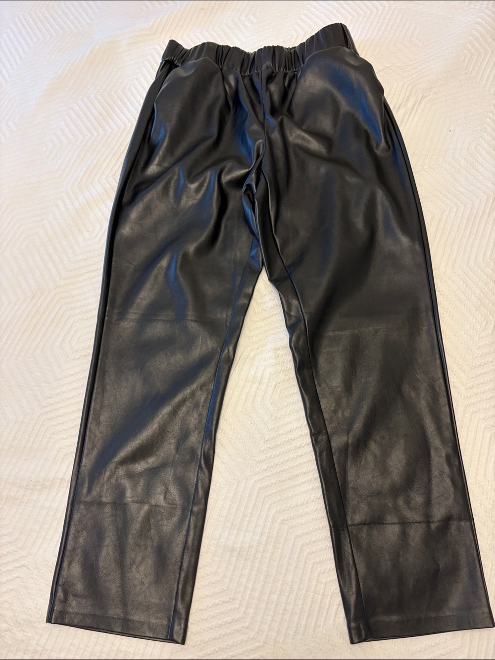 Women's Black Faux Leather Cropped Pants